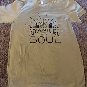 Women’s Shirt!💚🩵